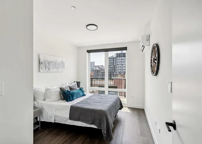 3br Luxury Modern Chicago